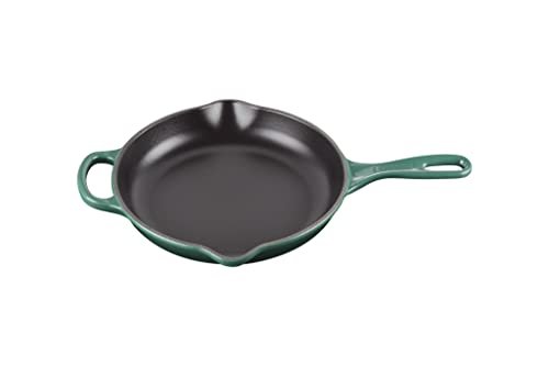 Le Creuset Signature Cast Iron Signature Iron 9-Inch Skillet